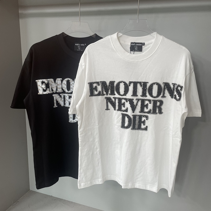 EM43 P58 黑白 S-2XL